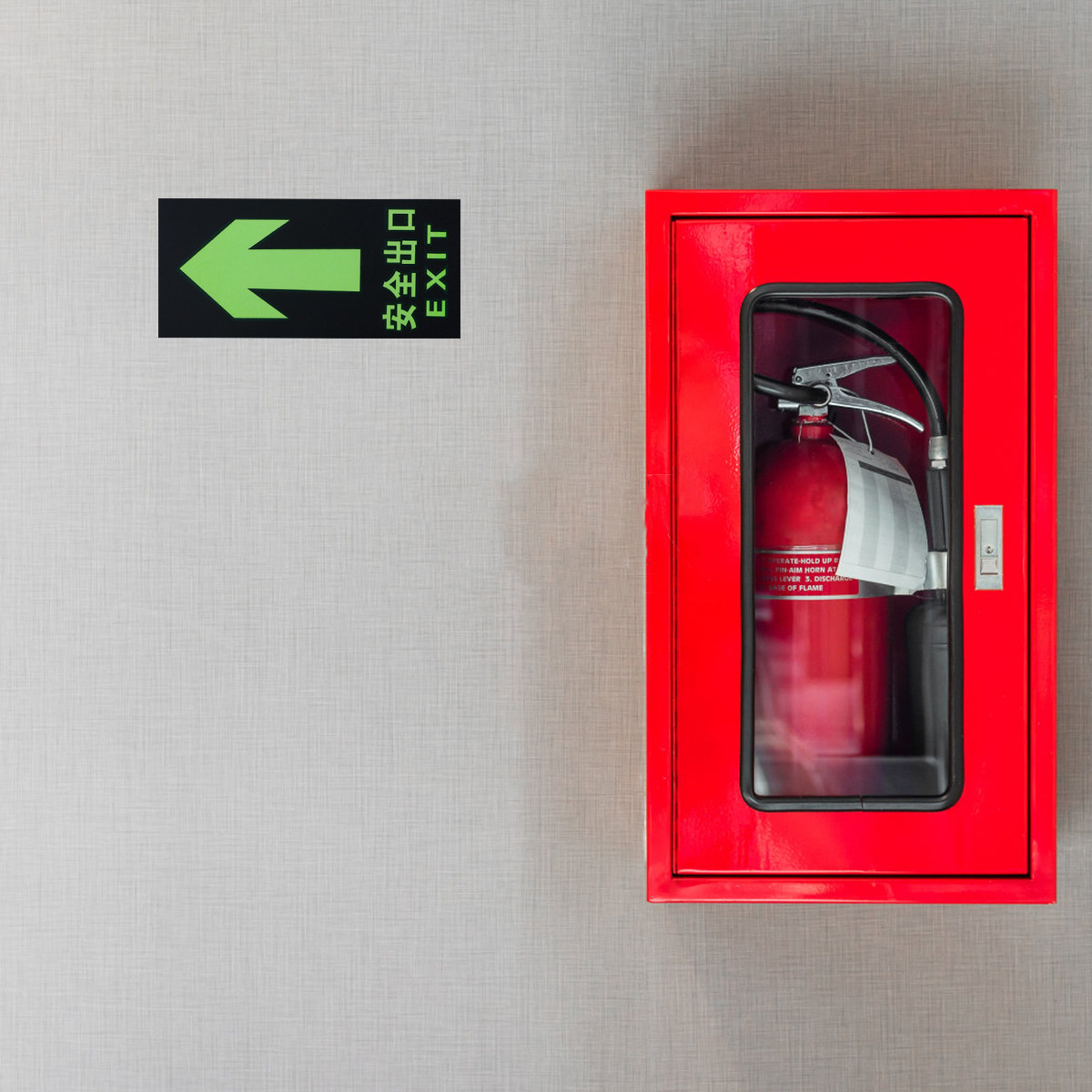 Autocollant mural lumineux de  - Emergency Exit Sign avis et prix